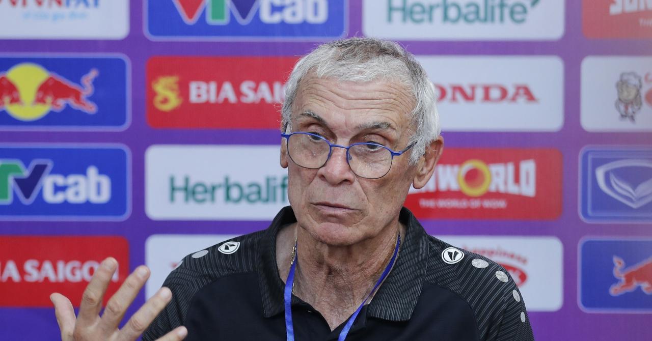 HLV Hector Cuper: Tuyển Việt Nam thắng xứng đáng