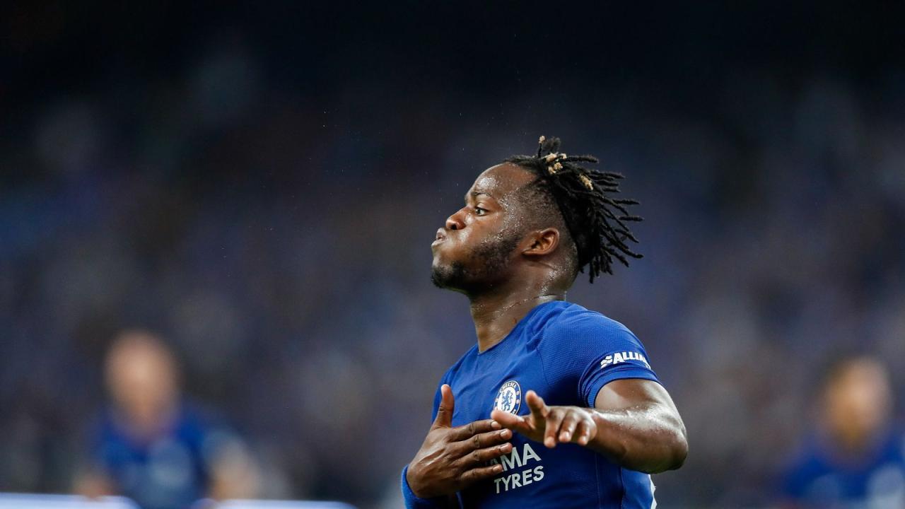 Arsenal 0-3 Chelsea: Michy Batshuayi double helps Blues to victory | Football News | Sky Sports