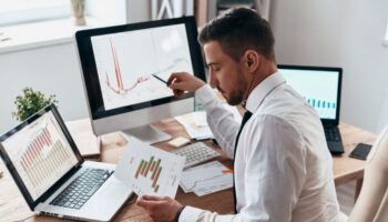 Việc làm online tại nhà: Top 7 công việc uy tín, dễ làm