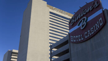 Cosmic Cat Online -Slot