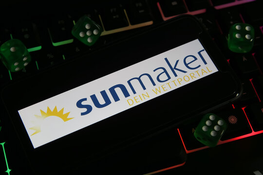 lucky ladys charm deluxe Slot Free Spins