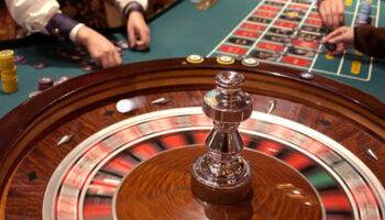 Queen Of Fire Slot online