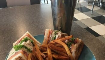 dino reels 81 Spielstellen